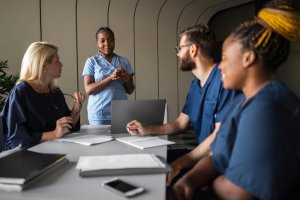 healthcare-hr-managers-talking-in-a-meeting